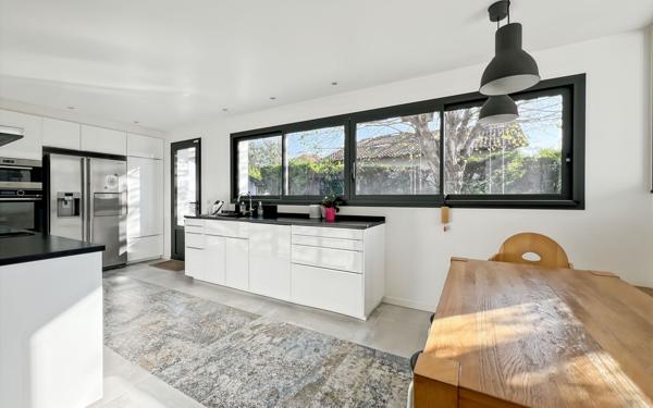 Maison à vendre    6 pièces • 201,19 m2 Bayonne