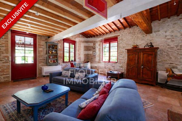 Mas catalan atypique de caractère - 5 chambres, 2 bureaux, piscine, volumes rares