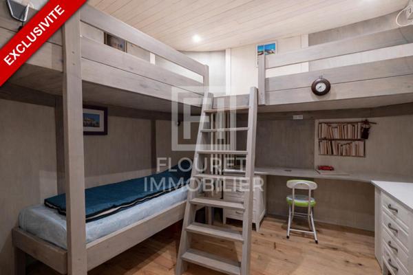 Mas catalan atypique de caractère - 5 chambres, 2 bureaux, piscine, volumes rares