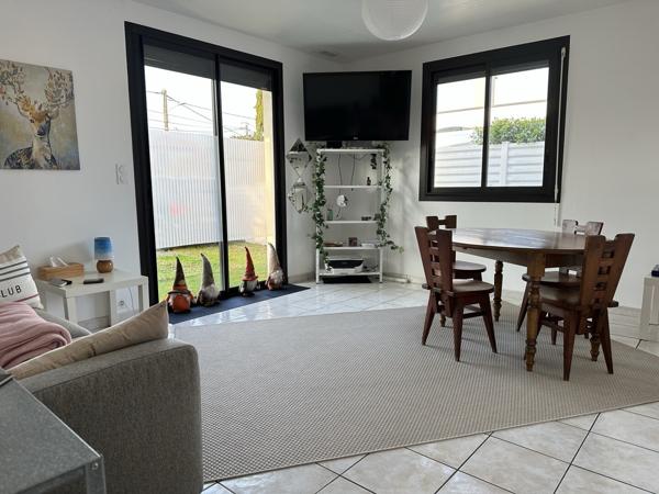 Maison T5 avec dépendance sur terrain de 580m²