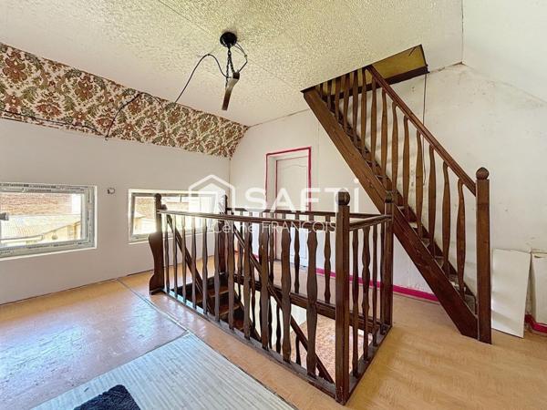 Maison avec travaux à finir, beau potentiel