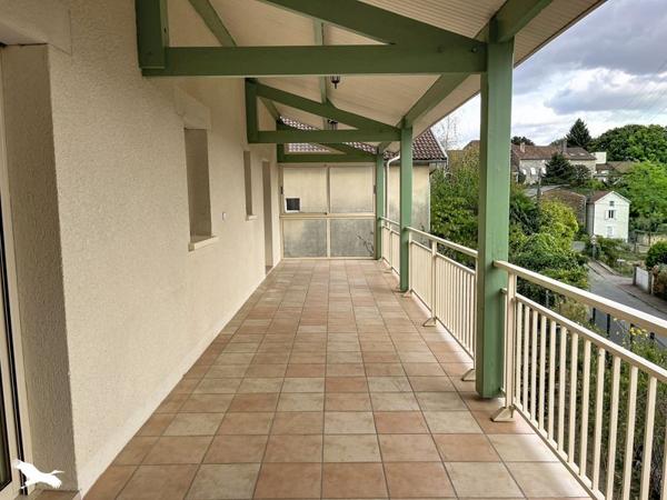 Maison à vendre 176 714 € Thiviers 3 p 80 m² DPE C