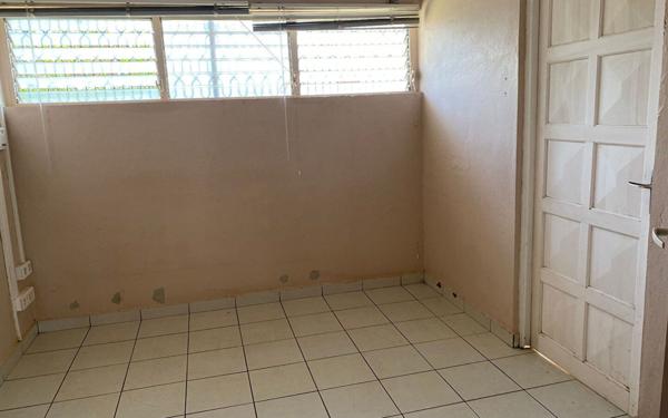 Maison à vendre    3 pièces •  Cayenne