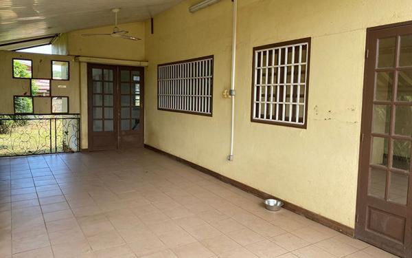 Maison à vendre    3 pièces •  Cayenne