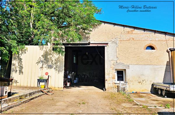 À vendre – Ensemble immobilier avec hangar et maison d’habitation à proximité de la zone O’Green