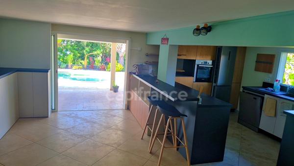 Maison à vendre 6 pièces (974)