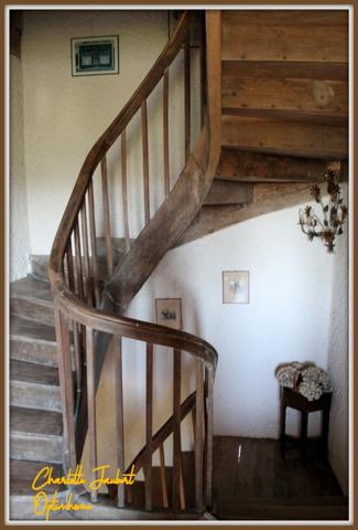 Grande maison en pierre