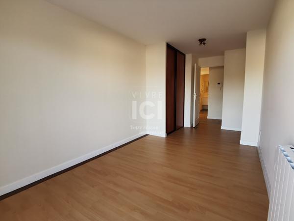 Appartement Orvault 3 pièce(s) avec balcon et stationnement en plein coeur de Petit Chantilly