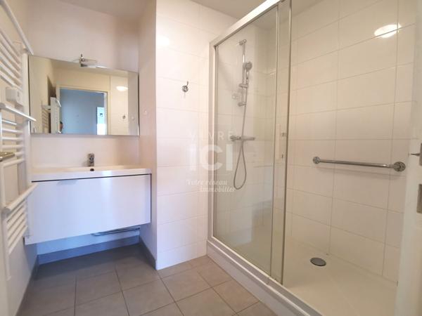 Appartement Orvault 3 pièce(s) avec balcon et stationnement en plein coeur de Petit Chantilly