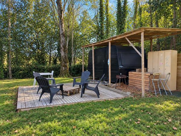 Terrain de loisir de 1864 m² à Moulins-le-Carbonnel