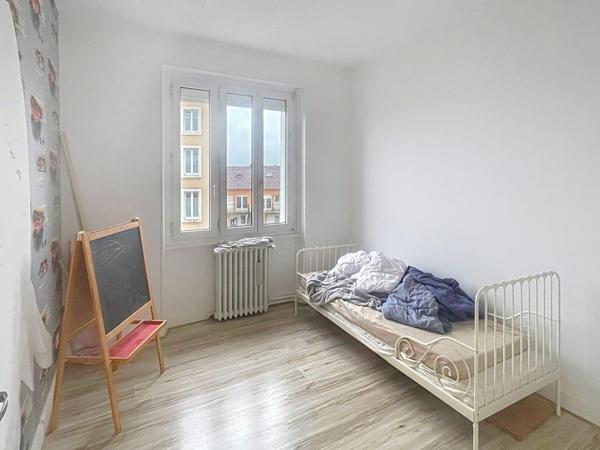 Maison individuelle avec studio indépendant proche gare