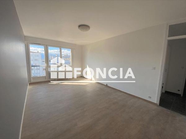 Location Appartement 3 pièces 85.3 m² - 11-13 AVENUE JULES FERRY Annemasse 74100