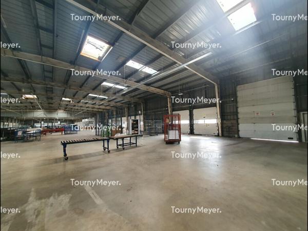 BORDEAUX - A LOUER ENTREPOT / MESSAGERIE DE 6373 M²
