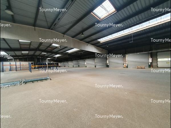 BORDEAUX - A LOUER ENTREPOT / MESSAGERIE DE 6373 M²