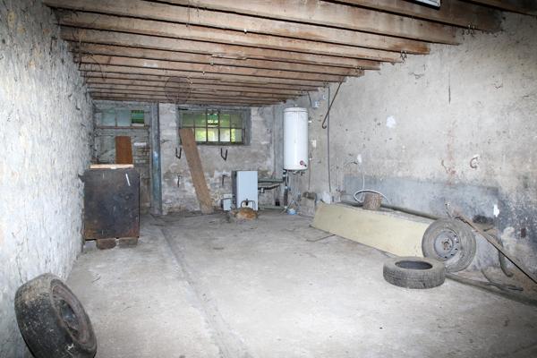 A proximité de la Belgique et du Luxembourg MAISON DE VILLAGE 5 PIECES  164 m² À RÉNOVER – BEAU POTENTIEL !