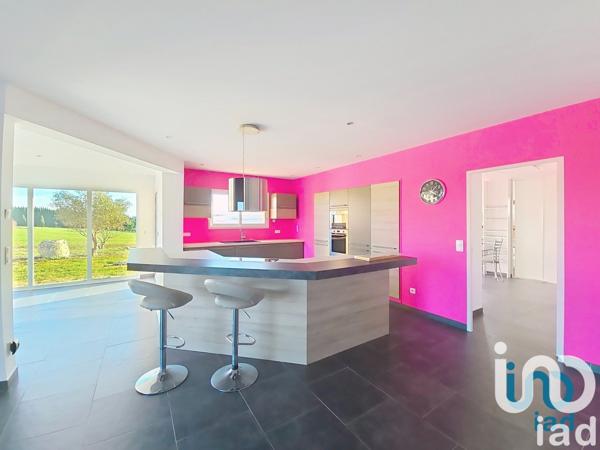 Maison d’architecte 10 pièces de 222 m² à Valence-sur-Baïse (32310)