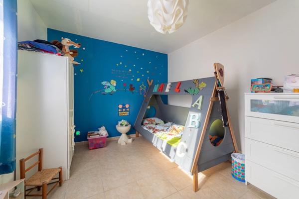 🔑 À VENDRE –Maison Villa familiale d’exception de 230 m² avec piscine, 3 terrasses et grand garage (1220 m² de terrain)