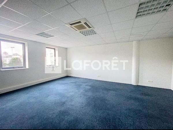 Achat bureau Bussy-Saint-Georges - 96 m² - 278 000 €