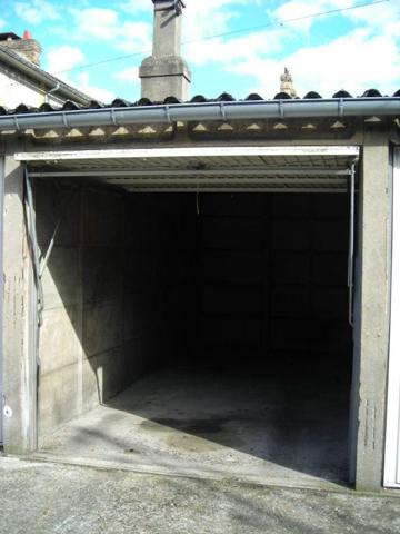 GARAGE A LOUER RUE BLANQUI A CAUDEBEC LES ELBEUF -Réf BLANQ3