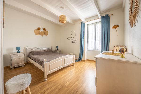 Longère 180m² + dépendances