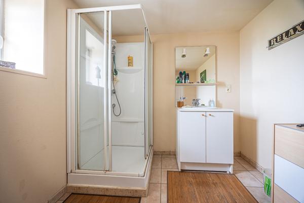 Longère 180m² + dépendances