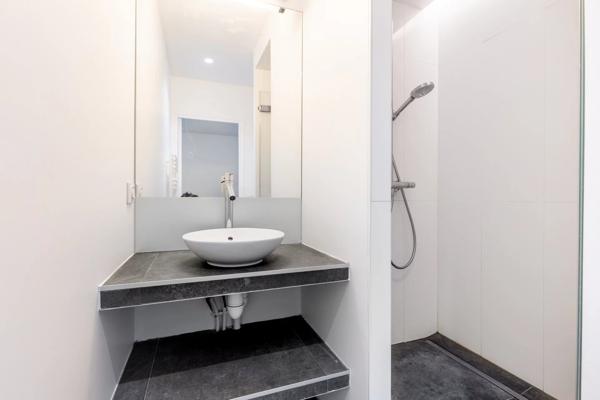 # Appartement – 19m² – Paris 8ème