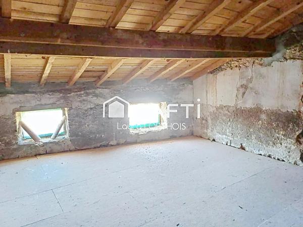 Spacieux T2 Duplex orienté Sud-Ouest à aménager