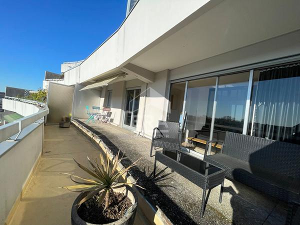 ORLEANS - QUARTIER DUNOIS - Studio meublé avec terrasse 36 m2 - chauff. et eaux inclus