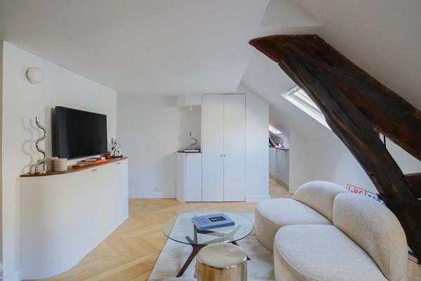 Appartement Paris 6e - CHERCHE-MIDI / CROIX-ROUGE