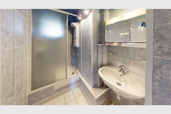 Appartement
         3 pièces
        - 58 m² Exclusivité 165 000 € *