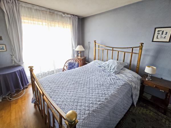 Appartement Verrieres Le Buisson 4 pièce(s)-