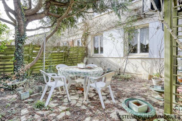 Magny-les-Hameaux (78114) MAGNY LES HAMEAUX CRESSELY Maison 115m2 env 4 chambres, garage.