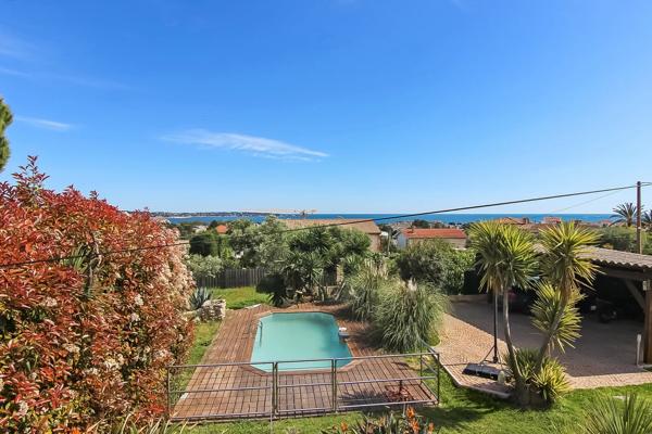 Charmante propriété avec vue mer panoramique à Golfe-Juan