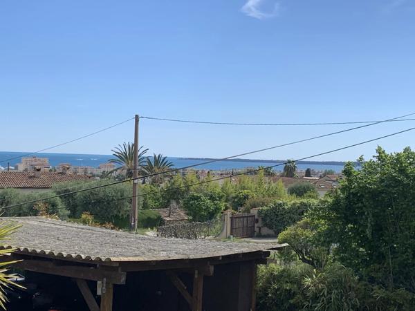 Charmante propriété avec vue mer panoramique à Golfe-Juan