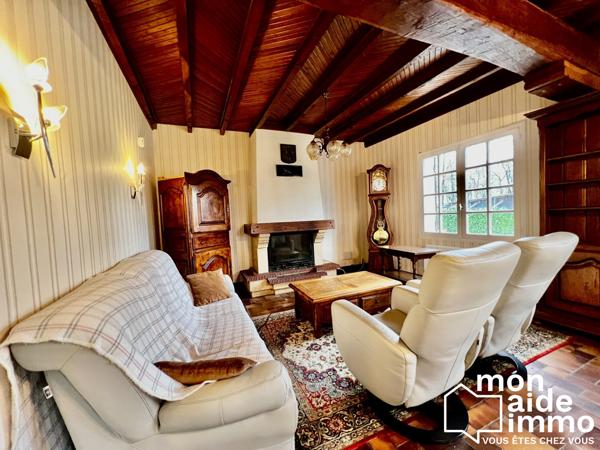 Maison Périgourdine avec sous-sol total et double garage