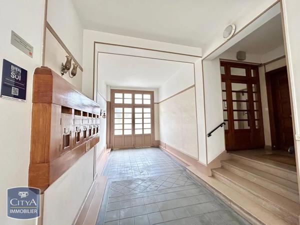 Appartement à louer 5 pièces 106.49m²