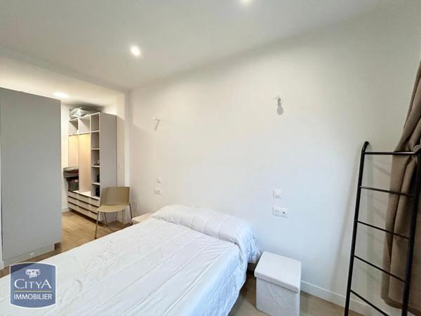 Appartement à louer 5 pièces 106.49m²