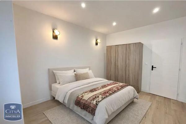 Appartement à louer 5 pièces 106.49m²