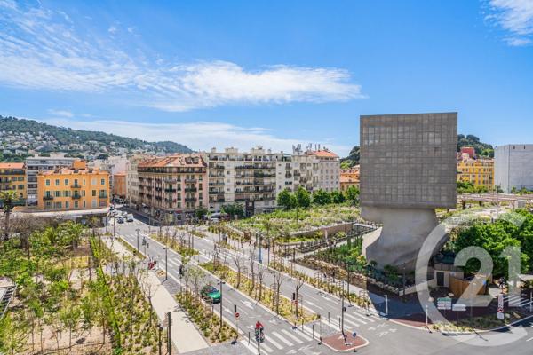 Appartement F3 à vendre  3 pièces - 70,40 m 2   NICE  - 06