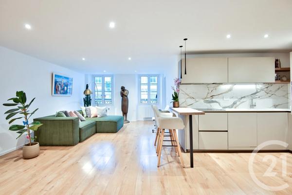 Appartement F3 à vendre  3 pièces - 70,40 m 2   NICE  - 06