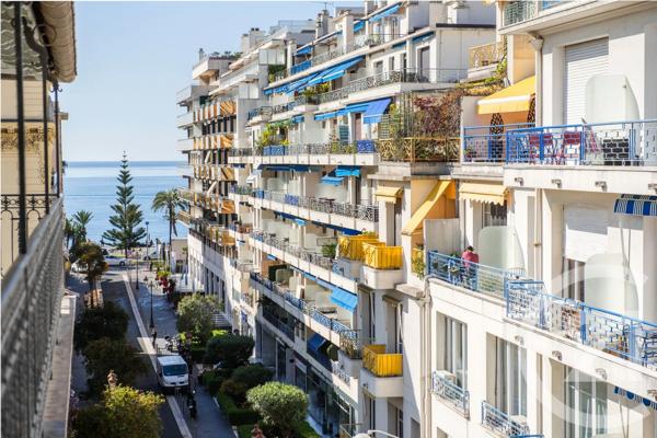 Appartement F3 à vendre  3 pièces - 70,40 m 2   NICE  - 06