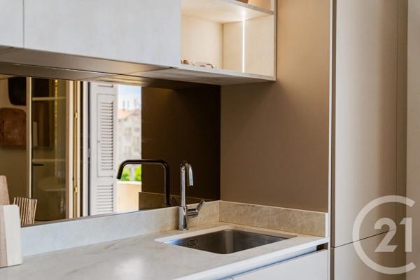 Appartement F3 à vendre  3 pièces - 70,40 m 2   NICE  - 06