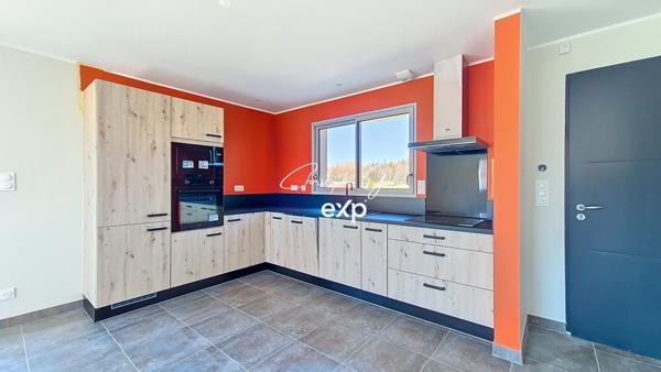 Maison de plain-pied récente – 3 chambres – Terrain 1300 m²