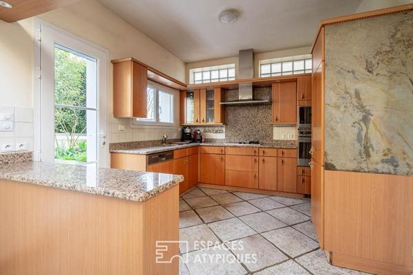 Maison d’architecte avec jardin et terrasse