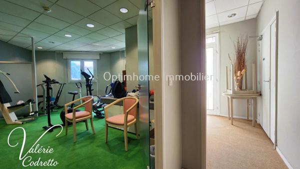 Appartement à vendre 2 pièces HYERES (83)