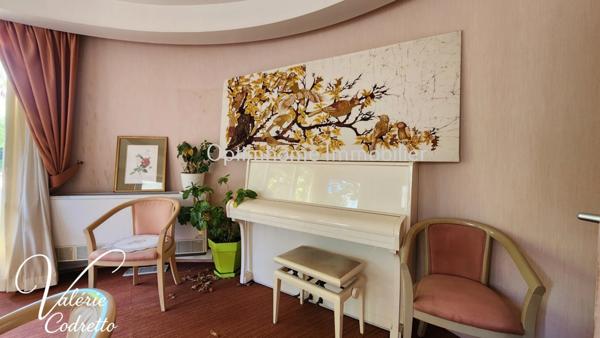 Appartement à vendre 2 pièces HYERES (83)