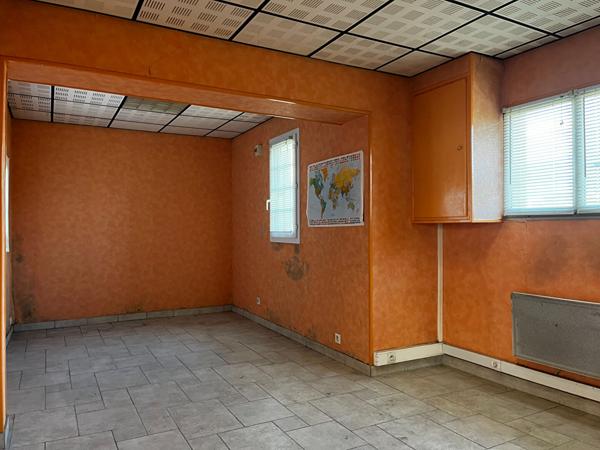 86200 LOUDUN Loudun Local d'activité 336 m2