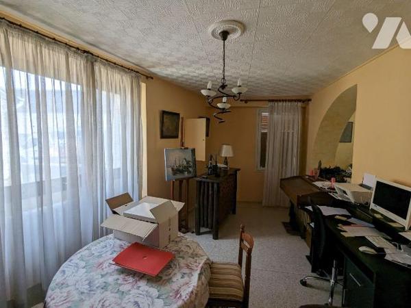 Maison à Vendre à Nogent-le-Rotrou (28400) en Eure-et-Loir (28)

A venir découvrir, charmante...