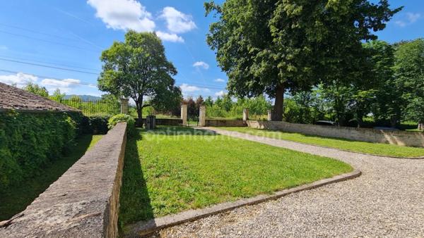 MAISON DE MAITRE à SAINTE LIVRADE SUR LOT (47)