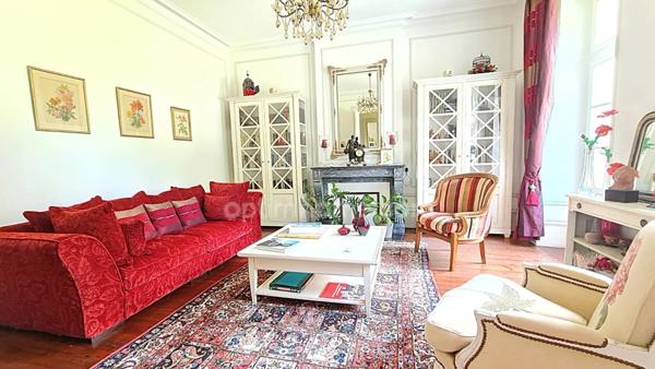 MAISON DE MAITRE à SAINTE LIVRADE SUR LOT (47)